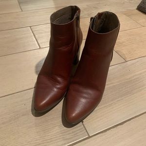 Cognac Boots